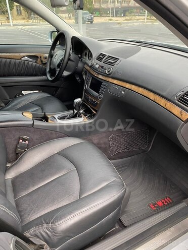Mercedes E 350 2005, 139,600 km - 3.5 l - Bakı