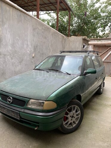 Opel Astra 1997, 223,000 km - 1.8 l - Gəncə