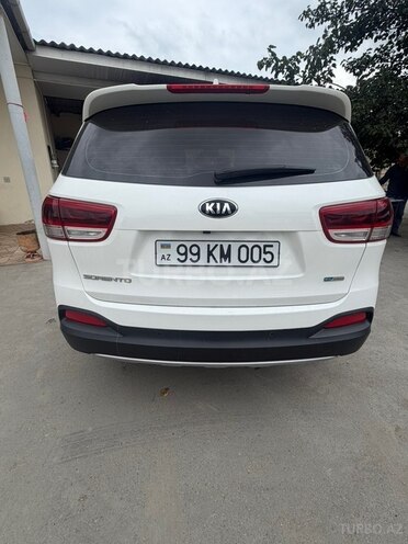 Kia Sorento 2017, 94,500 km - 2.0 l - Quba
