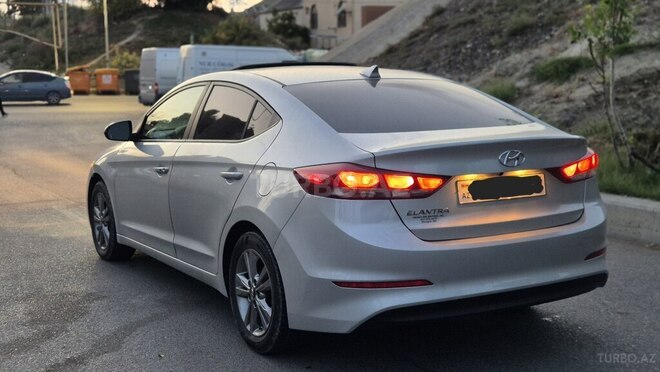 Hyundai Elantra 2017, 55,400 km - 2.0 l - Bakı
