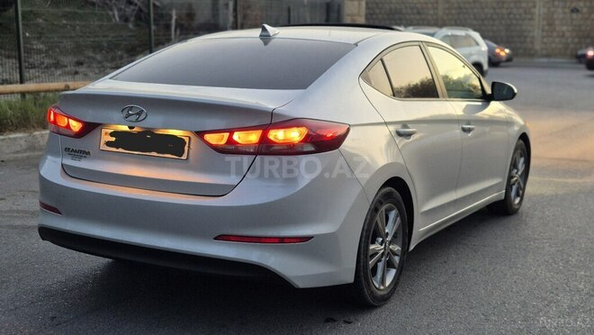 Hyundai Elantra 2017, 55,400 km - 2.0 l - Bakı