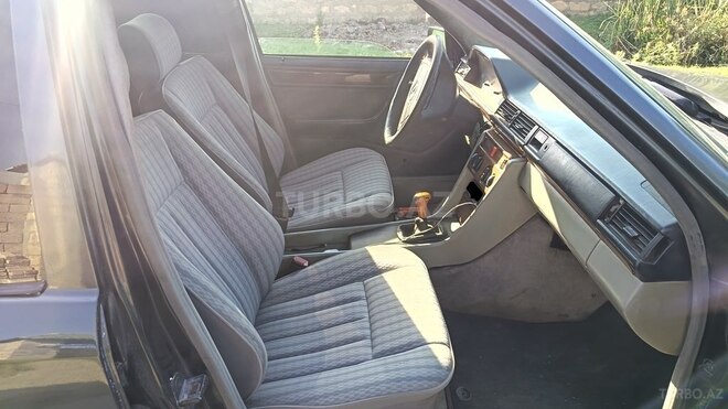 Mercedes 250 D 1991, 133,564 km - 2.5 л - Şirvan
