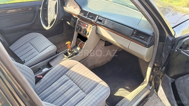Mercedes 250 D 1991, 133,564 km - 2.5 л - Şirvan