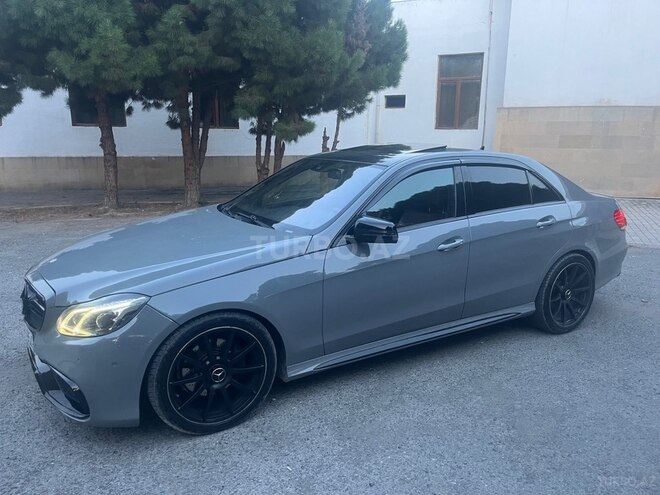 Mercedes E 350 4MATIC 2013, 248,000 km - 3.5 l - Bakı
