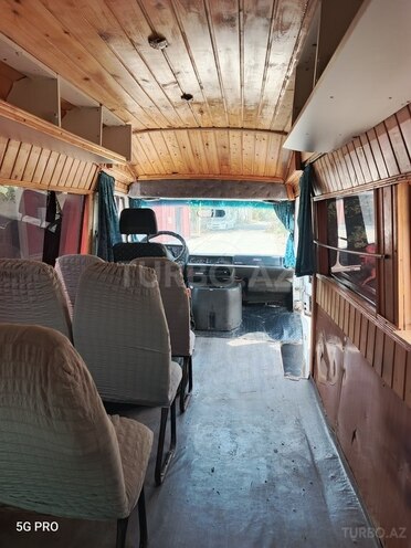 Mercedes 208 D 1991, 366,000 km - 2.3 l - Bakı