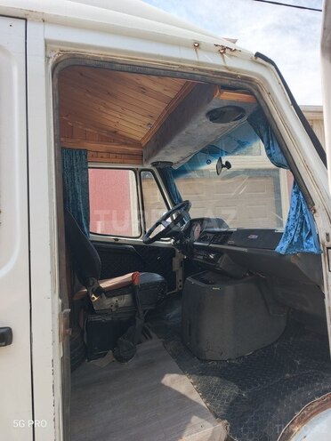 Mercedes 208 D 1991, 366,000 km - 2.3 l - Bakı