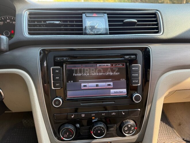 Volkswagen Passat 2013, 299,000 km - 1.8 л - Sumqayıt