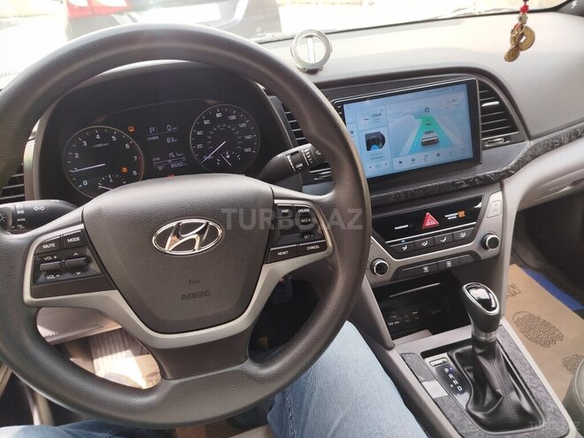 Hyundai Elantra 2017, 143,634 km - 2.0 л - Bakı