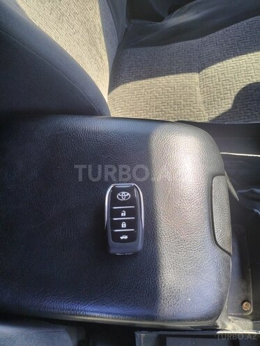 Toyota Land Cruiser Prado 2004, 304,000 km - 2.7 l - Bakı