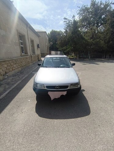 Opel Astra 1994, 475,621 km - 1.8 л - Bakı
