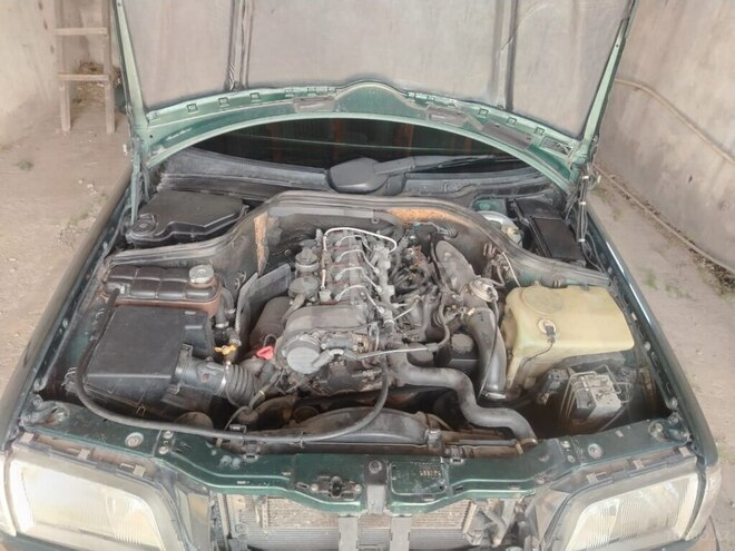 Mercedes C 220 1998, 448,000 km - 2.2 л - İmişli