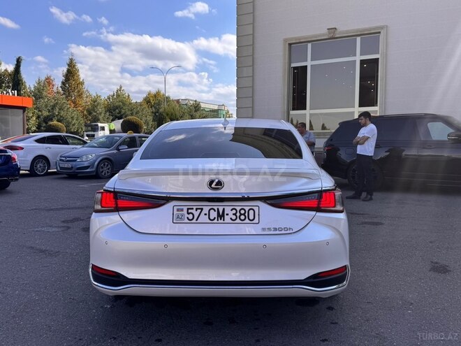 Lexus ES 300h 2020, 121,000 km - 2.5 l - Gəncə