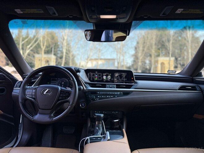 Lexus ES 300h 2020, 121,000 km - 2.5 l - Gəncə