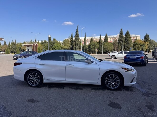 Lexus ES 300h 2020, 121,000 km - 2.5 l - Gəncə