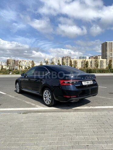 Skoda Superb 2021, 77,500 km - 2.0 l - Bakı