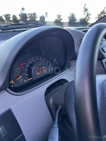 Mercedes  2006, 330,000 km - 2.1 л - Bakı