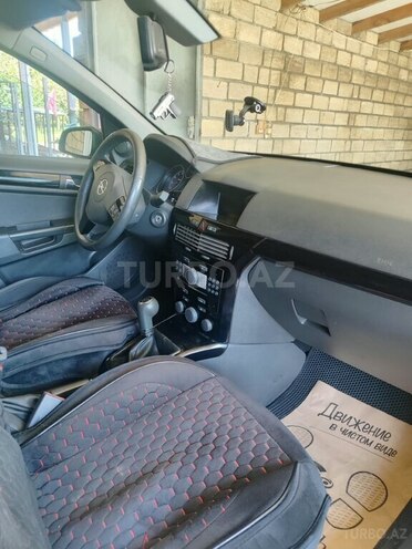 Opel Astra 2006, 240,000 km - 1.4 l - Qusar
