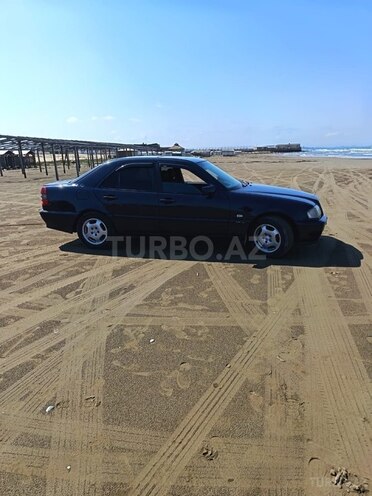 Mercedes C 220 1999, 373,000 km - 2.2 l - Bakı