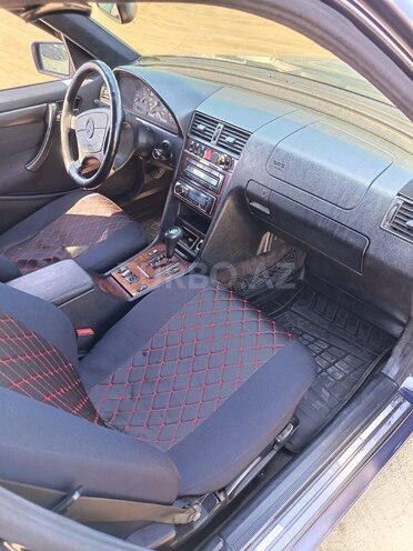 Mercedes C 220 1999, 373,000 km - 2.2 l - Bakı