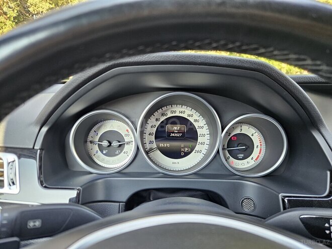 Mercedes E 250 4MATIC 2015, 244,000 km - 2.1 л - Xaçmaz