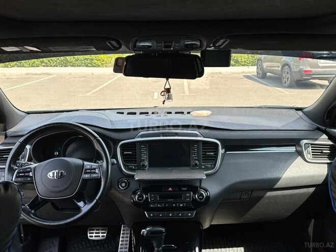 Kia Sorento 2018, 219,000 km - 2.2 l - Salyan
