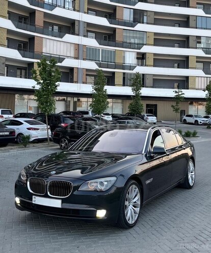 BMW 740 2009, 305,000 km - 3.0 l - Bakı
