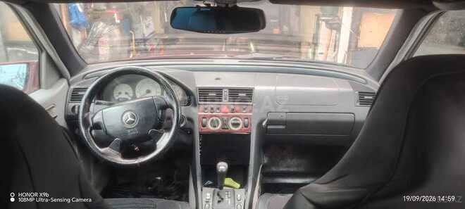 Mercedes C 230 1998, 300,000 km - 2.3 л - Quba