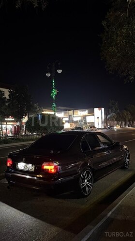 BMW 523 1999, 330,000 km - 2.5 l - Sumqayıt