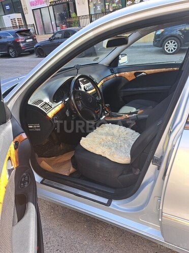 Mercedes E 220 2006, 240,000 km - 2.2 l - Bakı