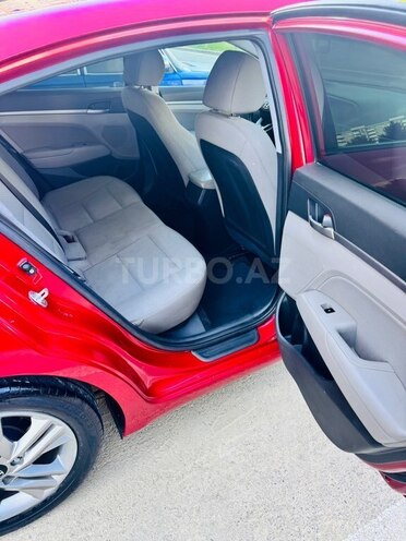 Hyundai Elantra 2018, 105,310 km - 2.0 l - Bakı
