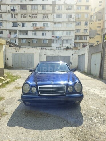 Mercedes E 240 1997, 486,000 km - 2.4 l - Bakı