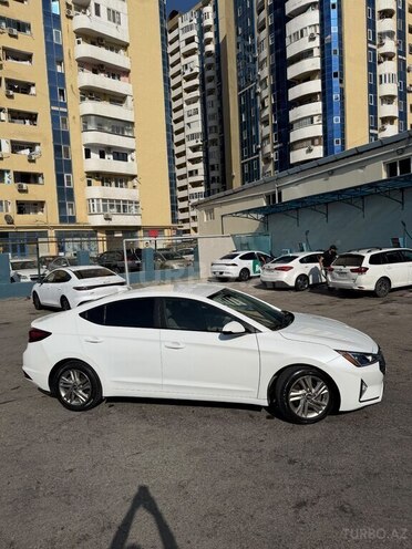 Hyundai Elantra 2019, 150,000 km - 2.0 л - Bakı