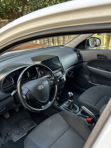 Hyundai i30 2011, 290,000 km - 1.6 l - Ağstafa