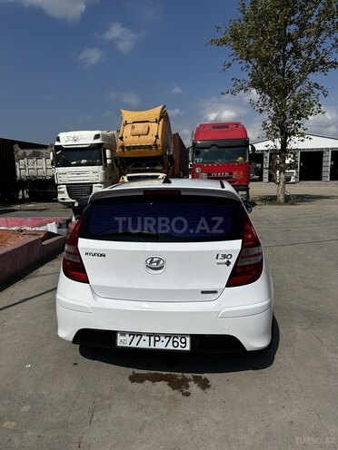 Hyundai i30 2011, 290,000 km - 1.6 l - Ağstafa