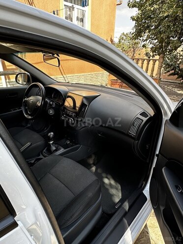 Hyundai i30 2011, 290,000 km - 1.6 l - Ağstafa