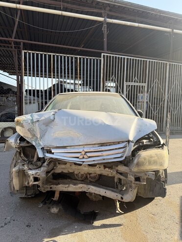 Mitsubishi Lancer 2003, 670,000 km - 1.3 л - Bakı