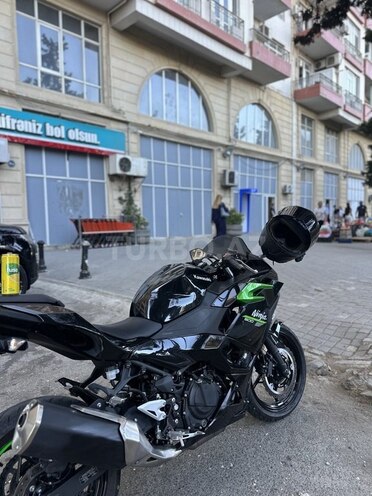 Kawasaki  2025, 8,000 km - 0.5 l - Bakı
