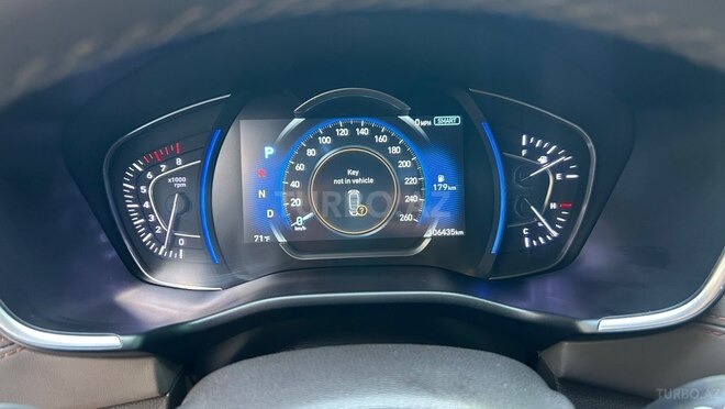Hyundai Santa Fe 2019, 106,000 km - 2.4 л - Yevlax