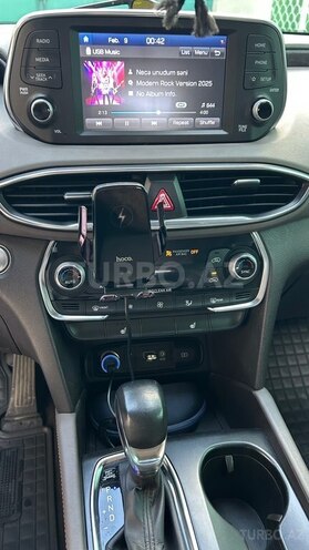 Hyundai Santa Fe 2019, 106,000 km - 2.4 л - Yevlax