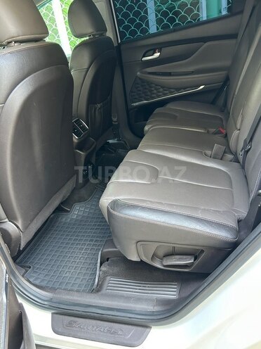 Hyundai Santa Fe 2019, 106,000 km - 2.4 л - Yevlax