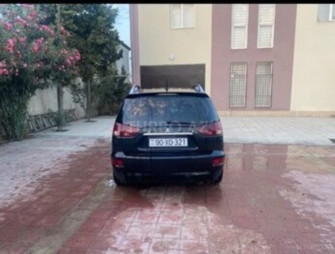Mitsubishi Outlander 2010, 228,000 km - 3.0 l - Bakı