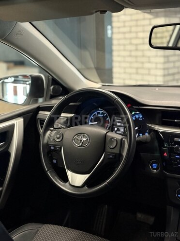 Toyota Corolla 2014, 64,054 km - 1.6 l - Bakı