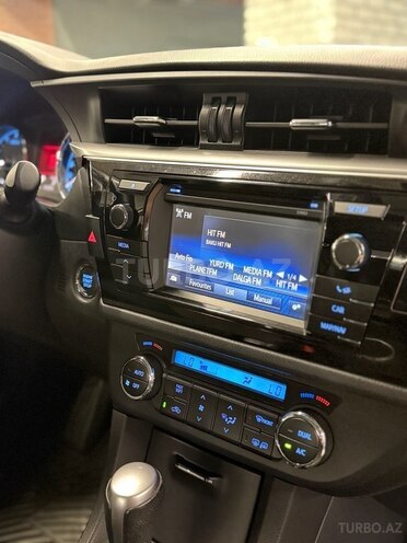 Toyota Corolla 2014, 64,054 km - 1.6 l - Bakı
