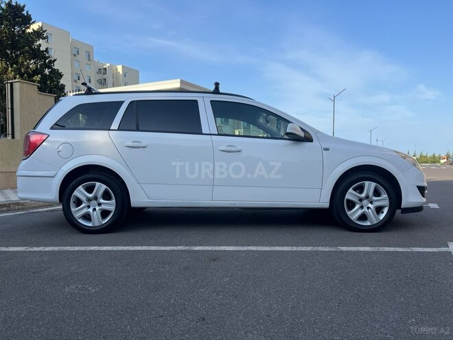 Opel Astra 2010, 394,000 km - 1.4 l - Sumqayıt