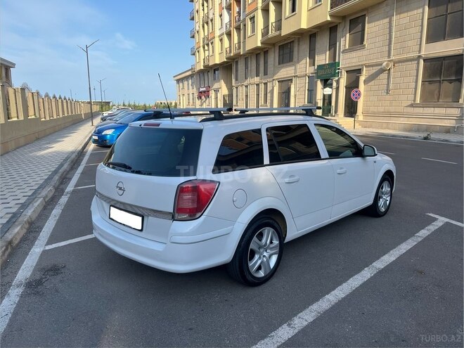 Opel Astra 2010, 394,000 km - 1.4 l - Sumqayıt