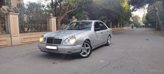 Mercedes E 240 1998, 402,852 km - 2.4 l - Bakı
