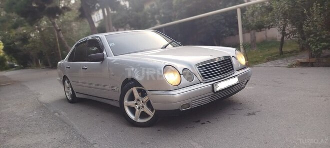Mercedes E 240 1998, 402,852 km - 2.4 l - Bakı