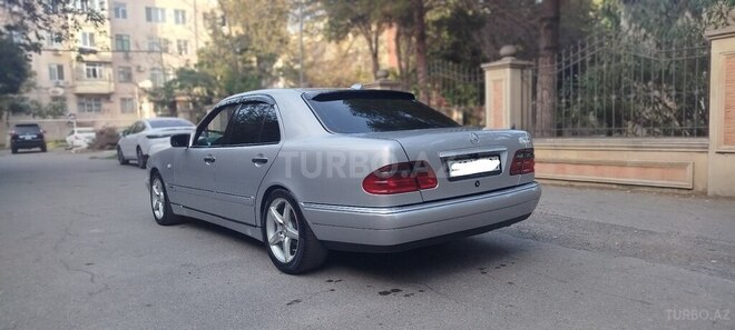Mercedes E 240 1998, 402,852 km - 2.4 l - Bakı