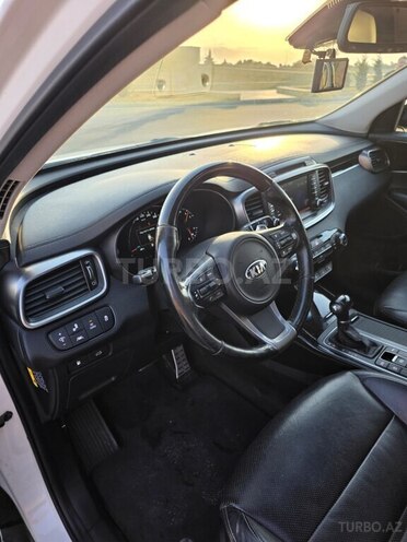 Kia Sorento 2016, 163,000 km - 2.2 l - Neftçala