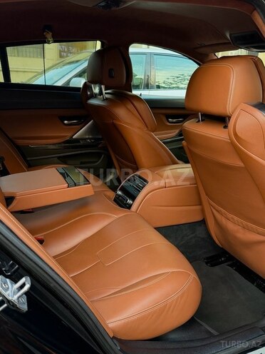 BMW M6 2013, 90,000 km - 4.4 l - Bakı